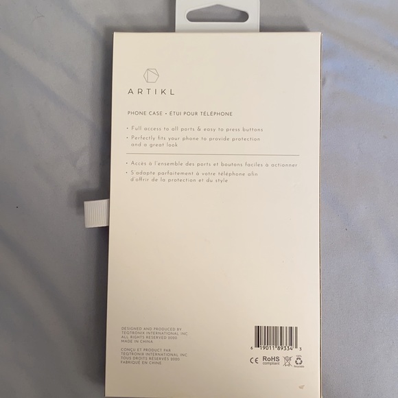 NWT iPhone 11/XR CASE - Picture 2 of 2